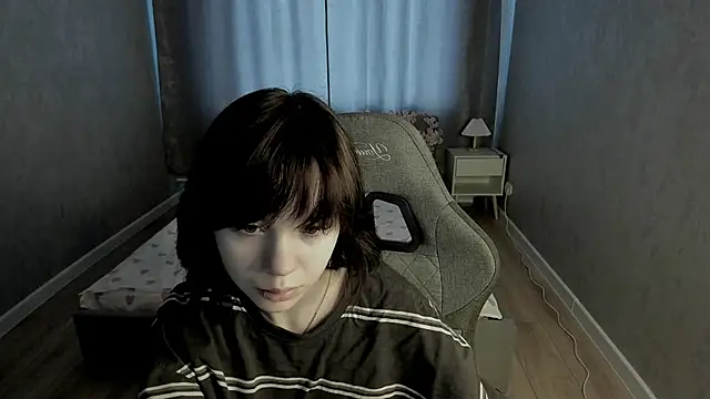 Snapshot of Loly_Cuttie chatting on May 23, 2026, 1:11 am Loly Cuttie online show from May 23, 2026, 1:11 am