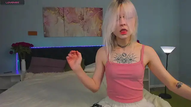 Mary Wester online show from April 1, 2026, 1:06 am