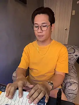 Titanryu online show from April 12, 2026, 5:12 am