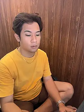 Titanryu online show from April 13, 2026, 2:39 am