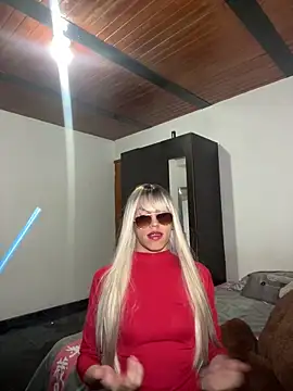 Snapshot of Melanniedoll chatting on March 27, 2026, 8:37 am Melanniedoll online show from March 27, 2026, 8:37 am