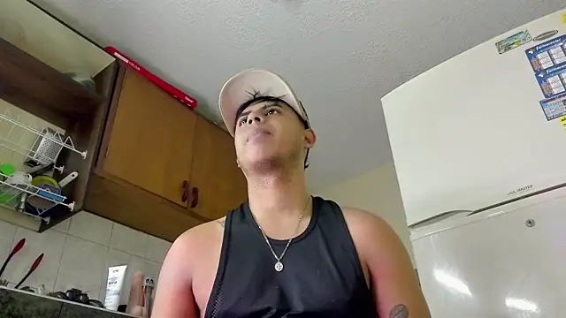 Zaym Liam online show from April 14, 2026, 9:10 pm