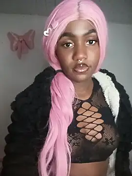 KatyBelle  online show from April 12, 2026, 1:32 am