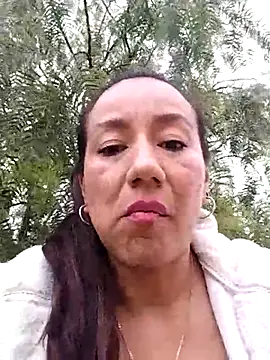 Snapshot of danna_tt chatting on August 7, 2026, 7:27 pm danna tt online show from August 7, 2026, 7:27 pm