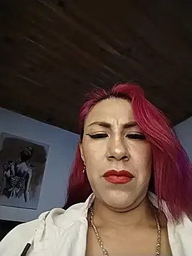 tatianabelli online show from June 3, 2026, 10:48 pm