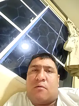 Snapshot of luis20212 chatting on March 29, 2026, 5:29 am luis20212 online show from March 29, 2026, 5:29 am