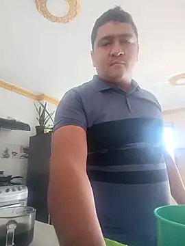 Snapshot of luis20212 chatting on April 5, 2026, 2:03 pm luis20212 online show from April 5, 2026, 2:03 pm