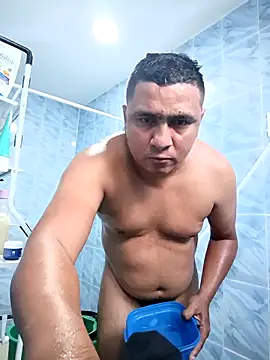Snapshot of luis20212 chatting on April 11, 2026, 10:25 pm luis20212 online show from April 11, 2026, 10:25 pm
