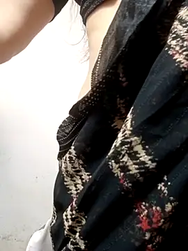 Sexyy Bhabhi 143 online show from May 6, 2026, 3:46 am