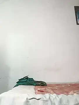 Sexyy Bhabhi 143 online show from May 9, 2026, 3:45 am