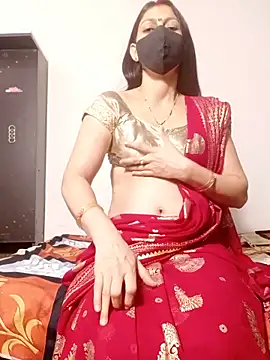 Sexyy Bhabhi 143 online show from June 14, 2026, 9:39 pm