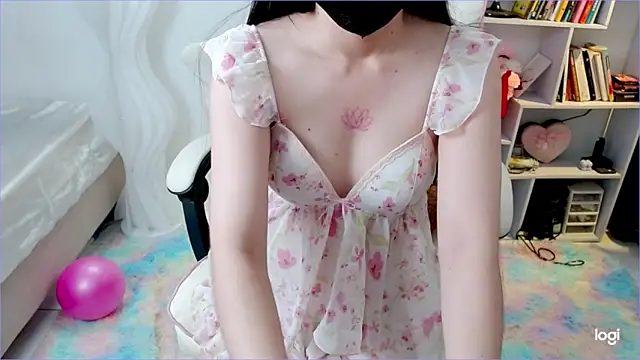 Snapshot of Mie_Mie21 chatting on April 10, 2026, 1:44 am Mie Mie21 online show from April 10, 2026, 1:44 am