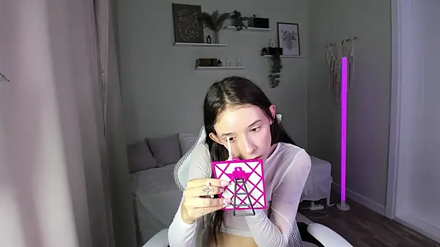 AnnaOddy online show from July 17, 2026, 1:23 am