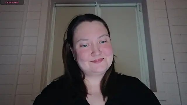 Snapshot of elegant_pleasure chatting on April 3, 2026, 8:40 pm elegant pleasure online show from April 3, 2026, 8:40 pm