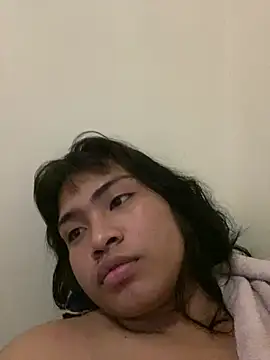 lulueraxxxx online show from July 25, 2026, 9:34 pm