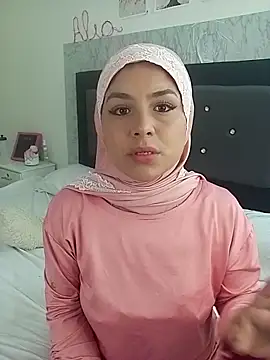 Snapshot of alia_asad chatting on April 6, 2026, 2:07 pm alia asad online show from April 6, 2026, 2:07 pm