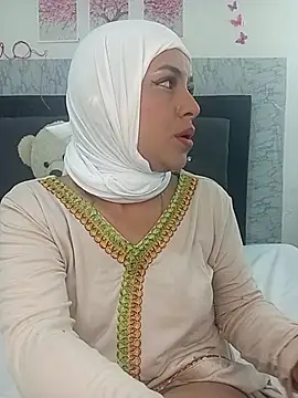 Snapshot of alia_asad chatting on April 7, 2026, 12:27 pm alia asad online show from April 7, 2026, 12:27 pm