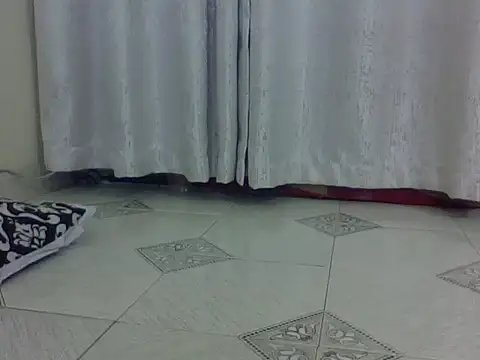 Snapshot of nozie03 chatting on April 8, 2026, 2:06 pm nozie03 online show from April 8, 2026, 2:06 pm