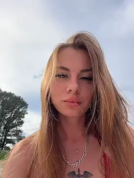 SirenaWild online show from June 24, 2026, 2:05 pm
