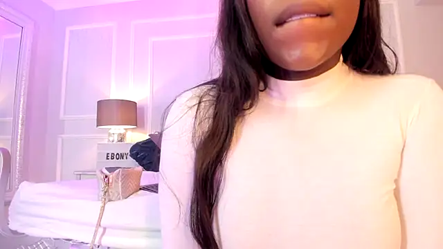 IrisJones  online show from May 5, 2026, 12:57 pm