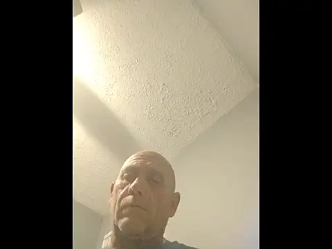 carldhammers online show from May 18, 2026, 5:02 am