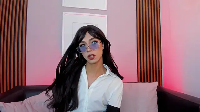 Snapshot of Miss_sunshinee chatting on April 8, 2026, 4:01 am Miss sunshinee online show from April 8, 2026, 4:01 am