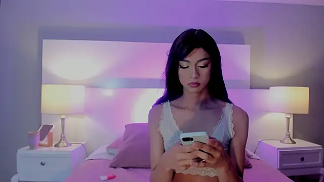 Snapshot of Miss_sunshinee chatting on April 19, 2026, 5:29 am Miss sunshinee online show from April 19, 2026, 5:29 am