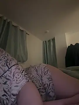 Snapshot of roselovex chatting on March 29, 2026, 7:25 pm roselovex online show from March 29, 2026, 7:25 pm