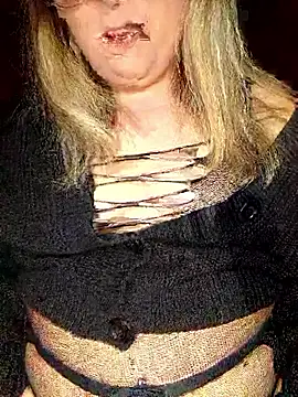 Ninettahot online show from April 9, 2026, 9:42 pm