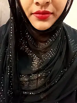 Miss Noor   online show from May 10, 2026, 6:07 am