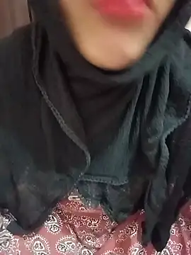 Miss Noor   online show from July 21, 2026, 3:42 am