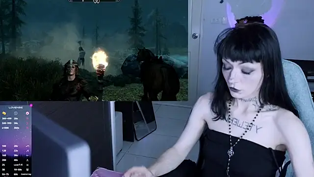 Snapshot of H3xD0ll chatting on July 2, 2026, 3:40 pm H3xD0ll online show from July 2, 2026, 3:40 pm