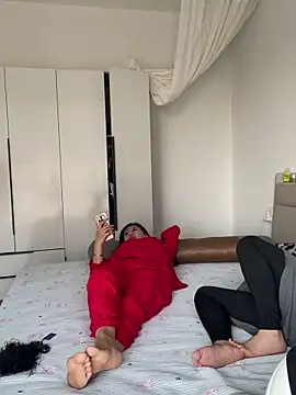 Xiaoleilei-10 online show from April 12, 2026, 8:08 am