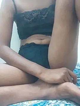 Snapshot of Cute_Tiyaa chatting on July 13, 2026, 7:33 am Cute Tiyaa online show from July 13, 2026, 7:33 am