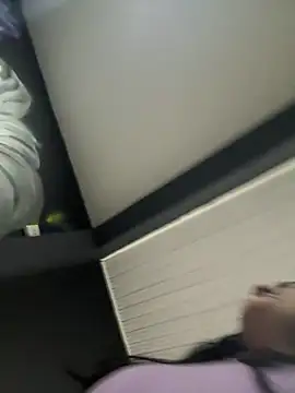 nndulce online show from April 15, 2026, 10:21 pm