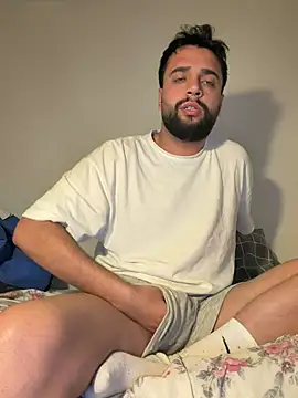 Snapshot of Arin21201 chatting on May 22, 2026, 9:42 pm Arin21201 online show from May 22, 2026, 9:42 pm