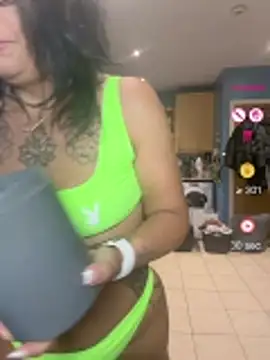 IvyBelleMilf online show from June 27, 2026, 3:44 am