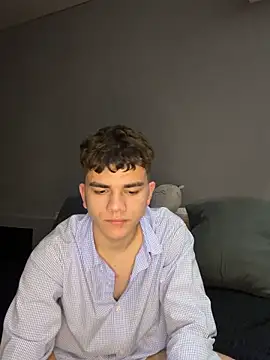MaxWoolf online show from April 30, 2026, 8:57 pm