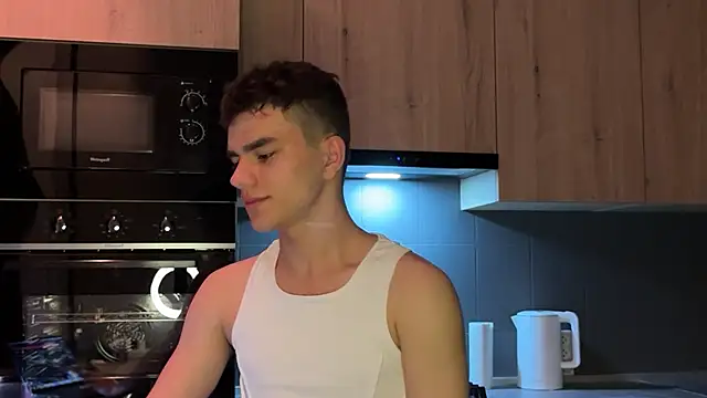 MaxWoolf online show from May 30, 2026, 2:25 pm