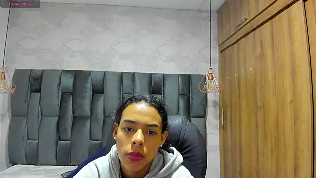 Snapshot of miarivers_1 chatting on April 8, 2026, 1:00 pm miarivers 1 online show from April 8, 2026, 1:00 pm