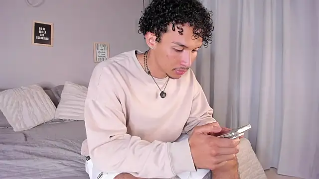 dominik drake online show from April 7, 2026, 12:27 pm