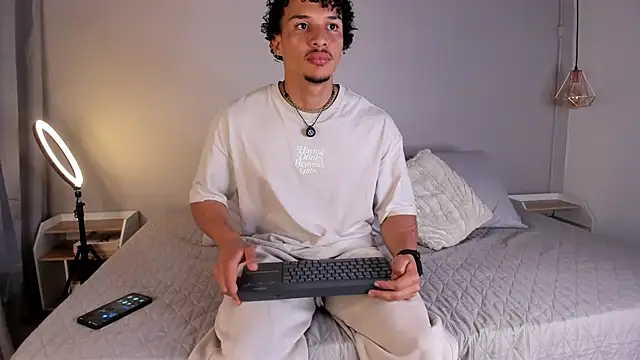 dominik drake online show from May 15, 2026, 2:51 am