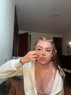 Amber-fire online show from May 24, 2026, 7:41 pm