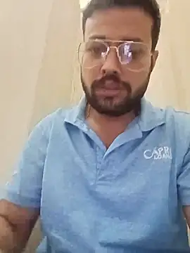 Snapshot of herochoclateboy chatting on May 26, 2026, 4:14 pm herochoclateboy online show from May 26, 2026, 4:14 pm