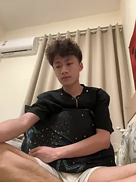 Snapshot of sexyboy-3525 chatting on April 1, 2026, 2:58 pm sexyboy-3525 online show from April 1, 2026, 2:58 pm