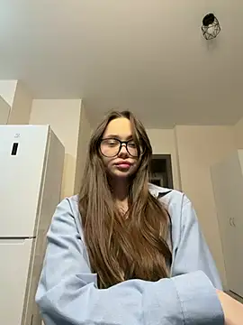 NIKAGPT online show from April 9, 2026, 6:57 pm