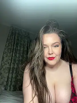 Snapshot of EnglishRoseAmateur chatting on March 31, 2026, 11:38 pm EnglishRoseAmateur online show from March 31, 2026, 11:38 pm
