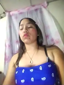 Snapshot of erikabella chatting on April 2, 2026, 1:14 am erikabella online show from April 2, 2026, 1:14 am