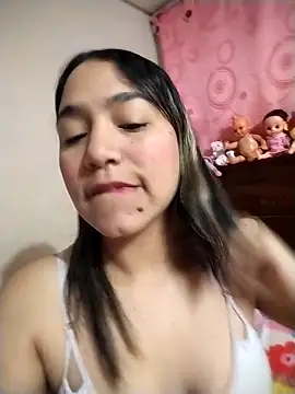 erikabella online show from April 15, 2026, 1:18 pm