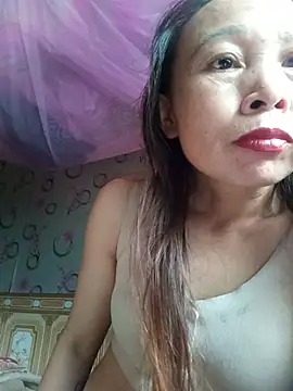 Vily-lonely online show from May 19, 2026, 1:11 am
